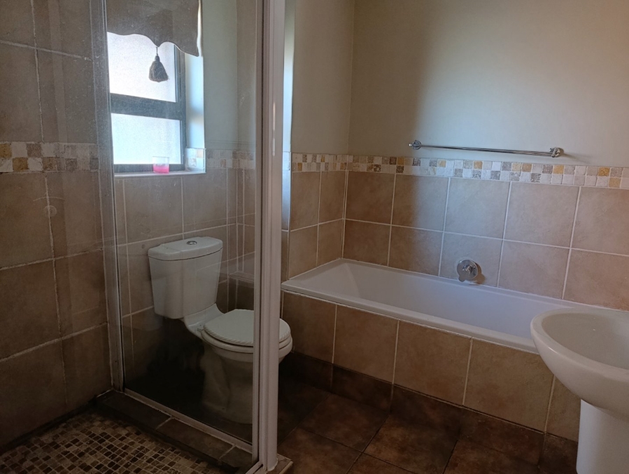 To Let 1 Bedroom Property for Rent in Vredenhof Sh Free State